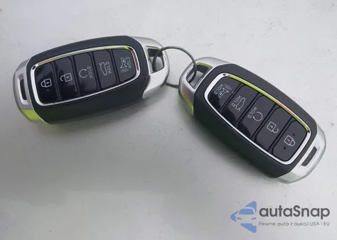 2023 Hyundai Elantra Sel z USA, uszkodzony, nr VIN 5NPLS4AG7PH111779